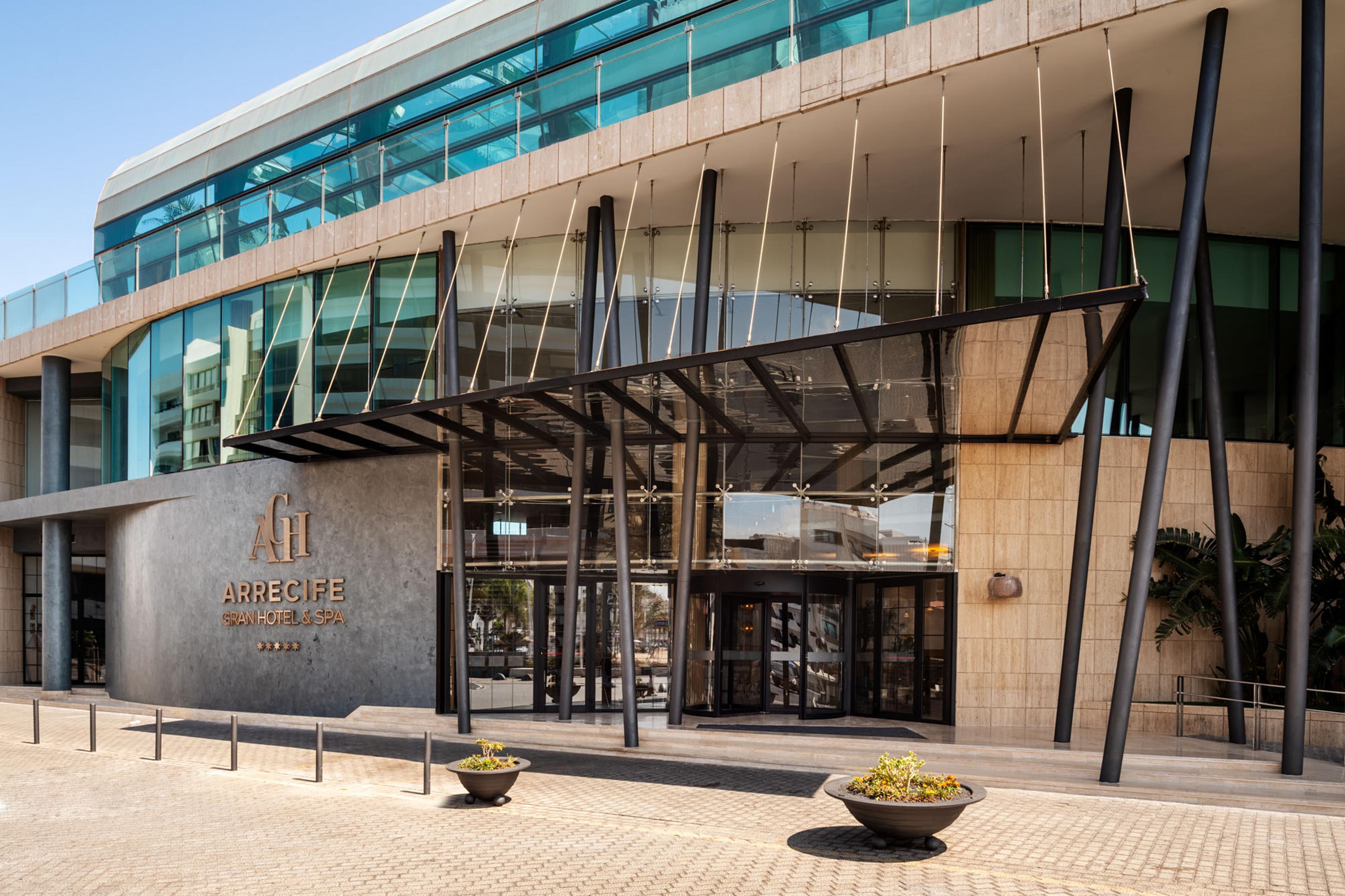 Arrecife Gran Hotel & Spa Dış mekan fotoğraf Entrance to the hotel