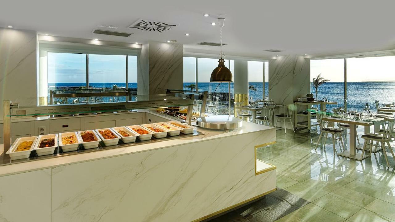 Arrecife Gran Hotel & Spa Dış mekan fotoğraf The buffet at the hotel
